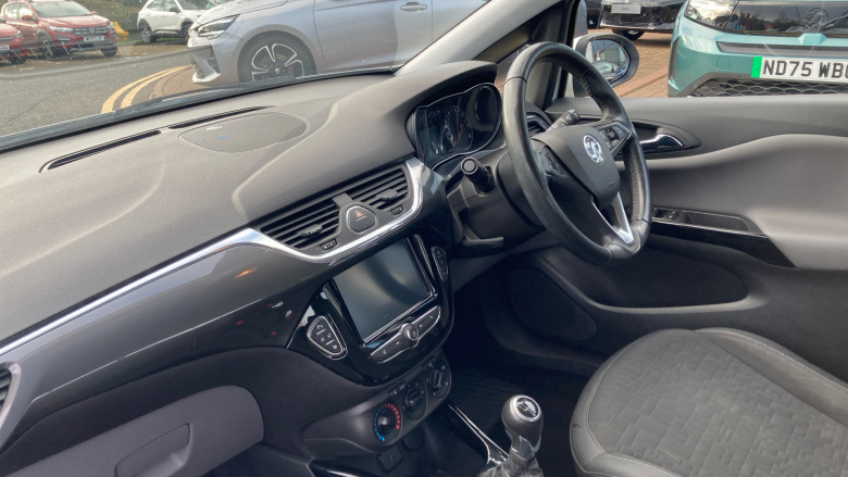 Vauxhall Corsa 1.4 SE Nav 5dr Petrol Hatchback